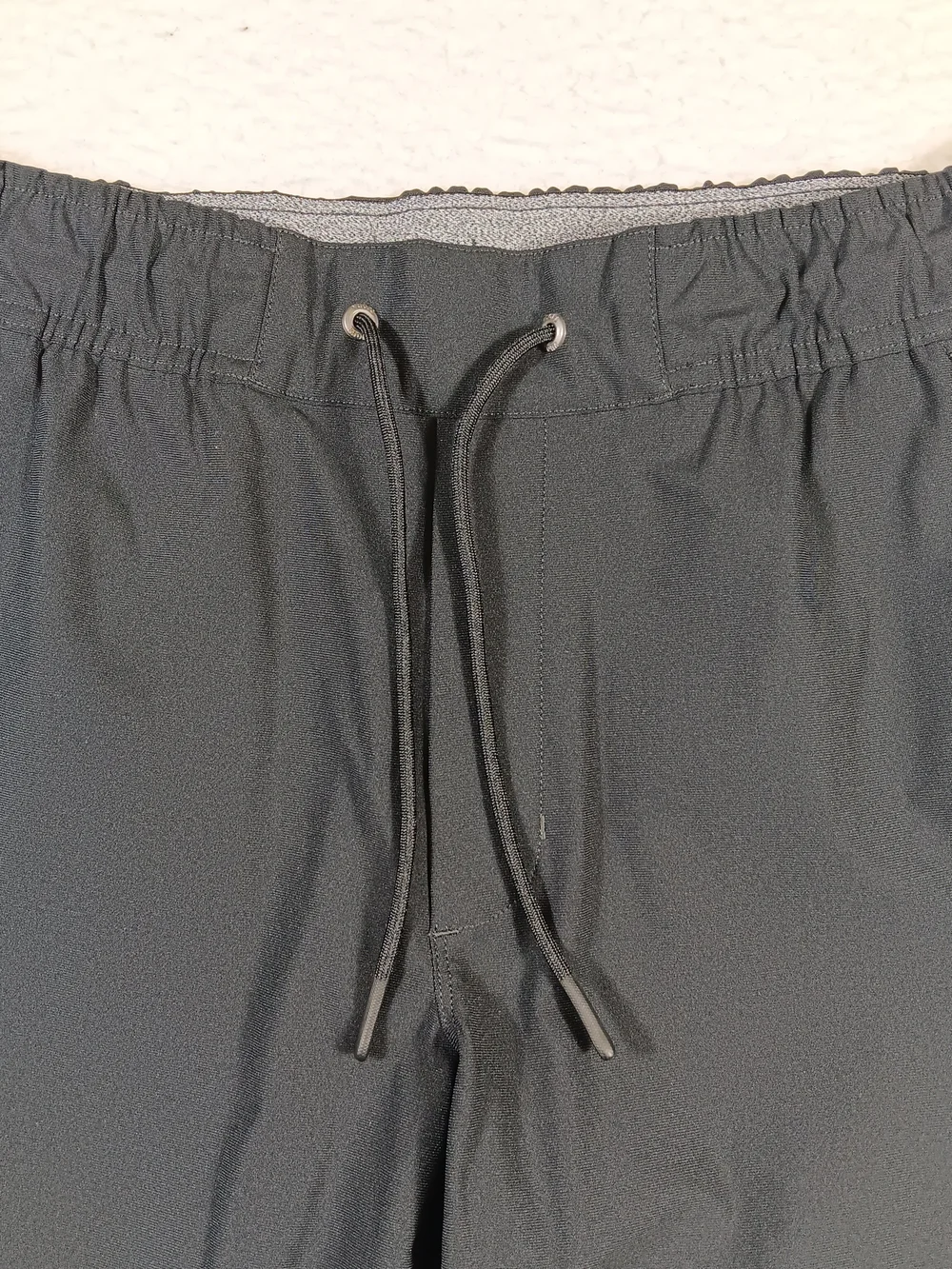 Vuori Joggers Mens Small Black Meta Elastic Waist Pant Performance Gym V463
